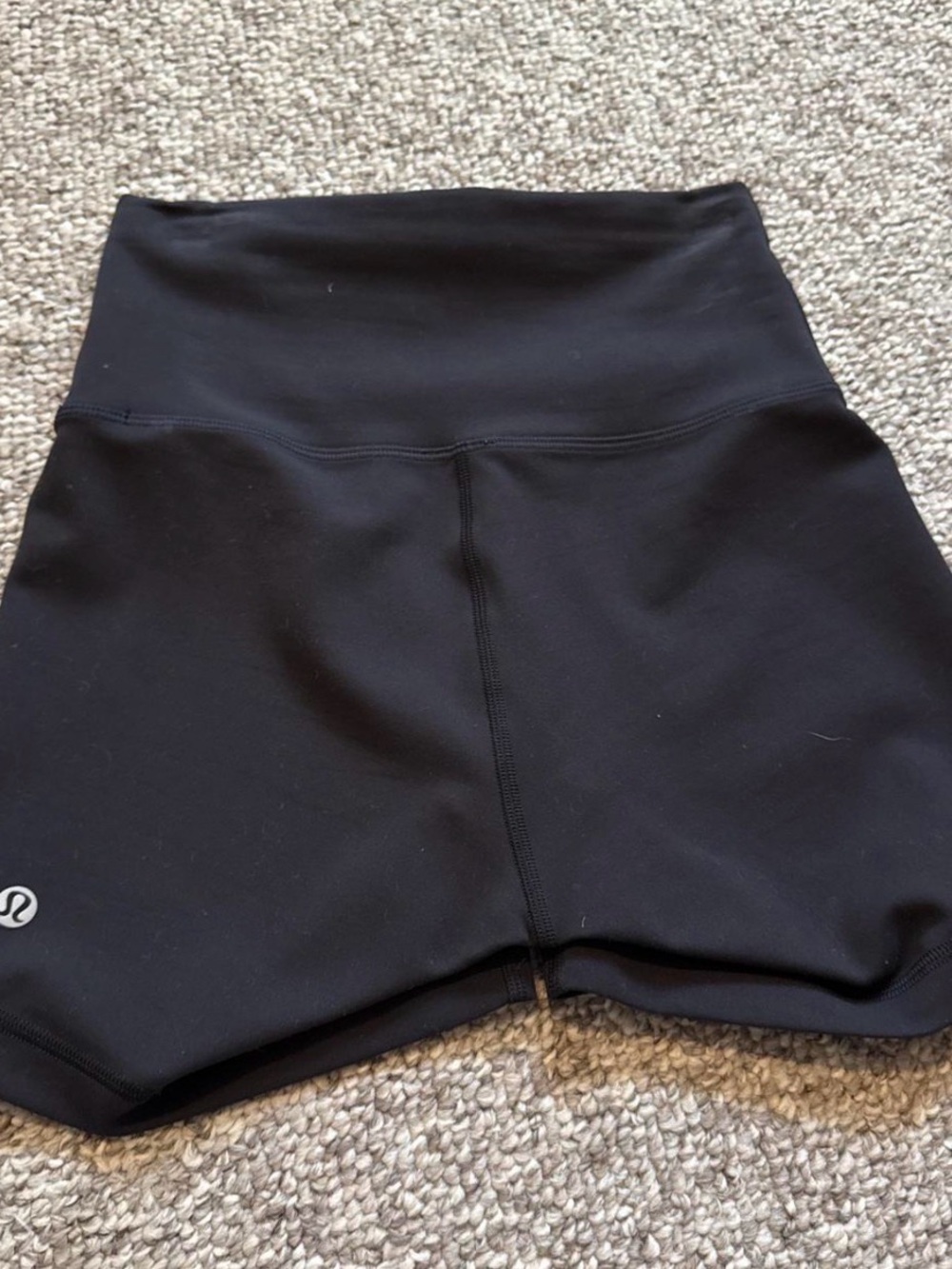 Lululemon Wunder Train Shorts 4”